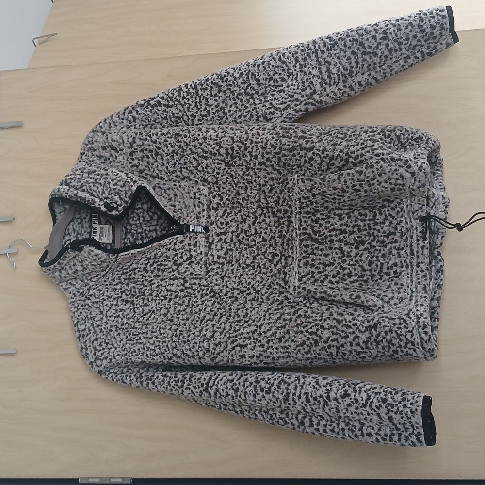 Half zip pullover